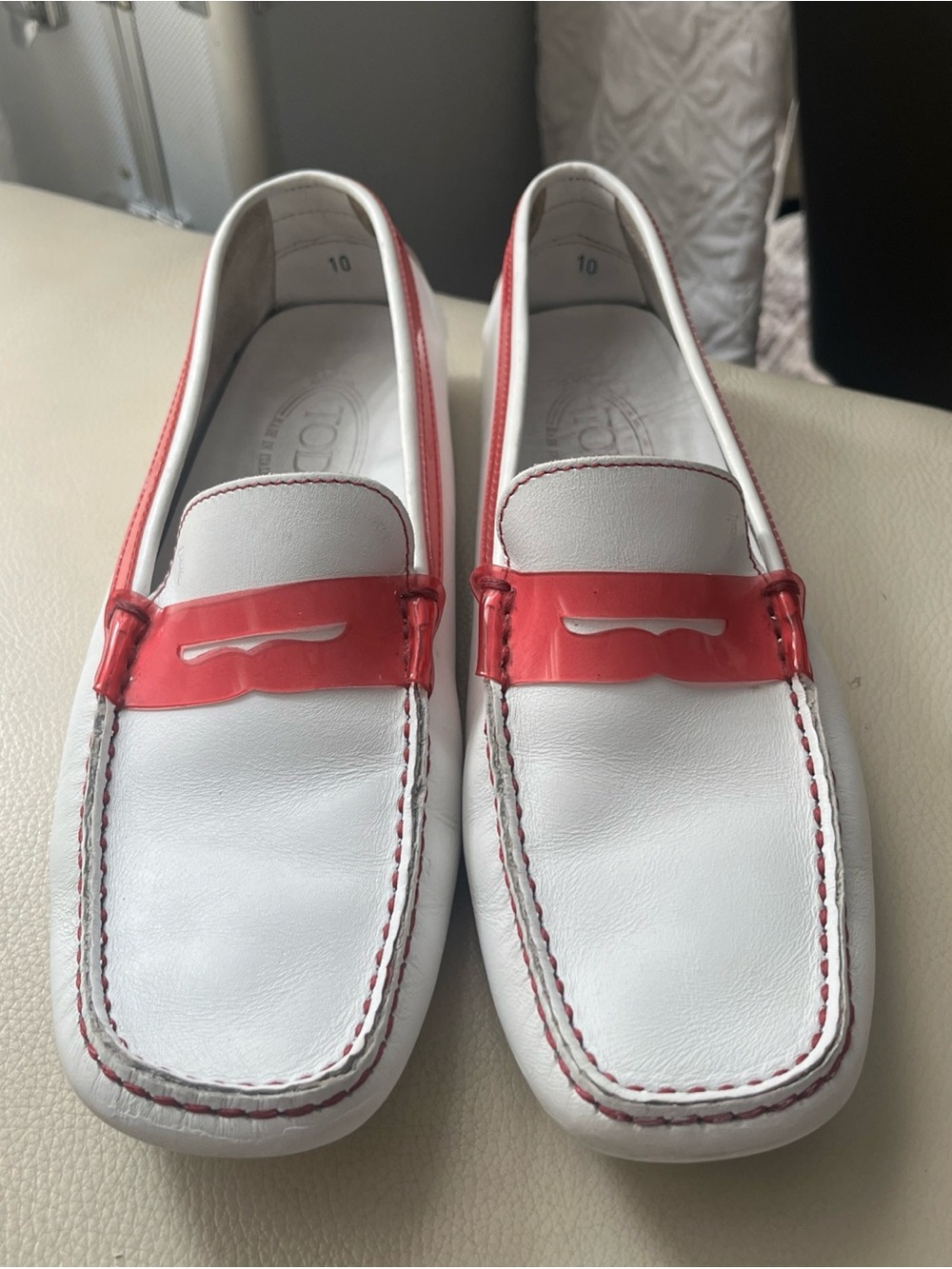 Tod's Gomino White Leather Loafers with Pink Trim Accent size 10 made in Italy .